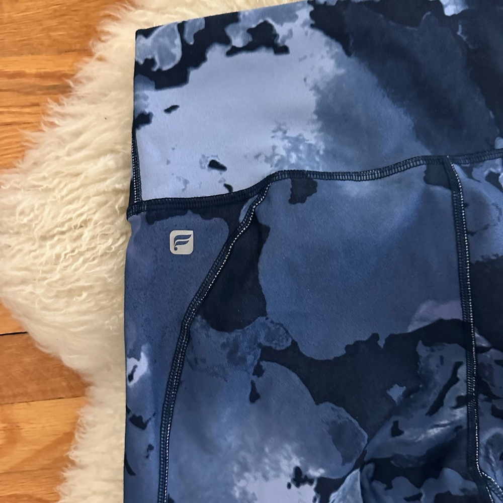 Fabletics leggings - Picture 2 of 3